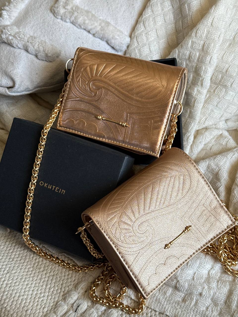 Wallet on chain Okhtein  with box