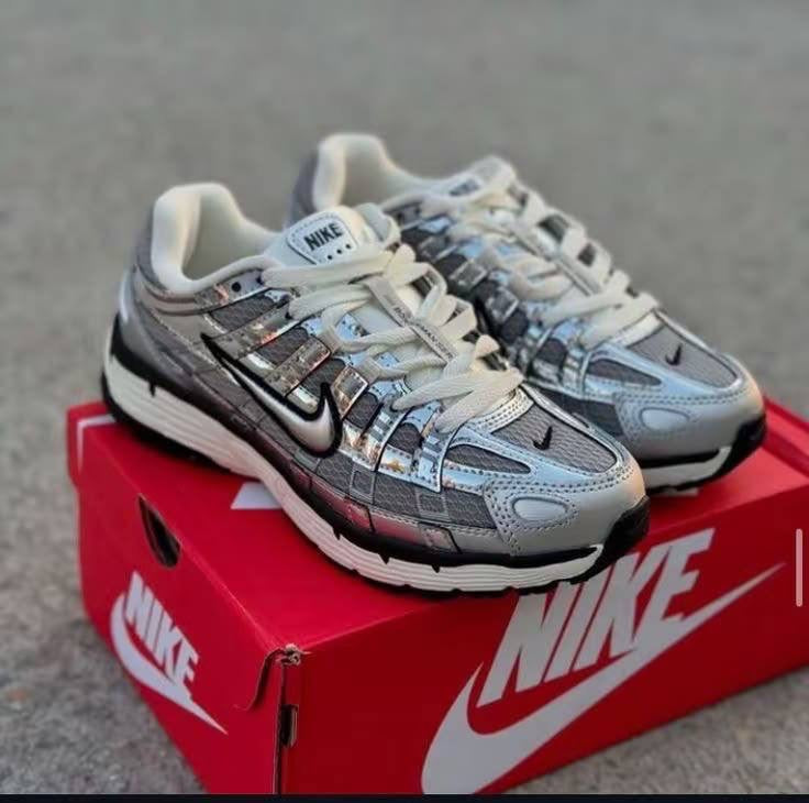Nike Sneakers Limited Collection
