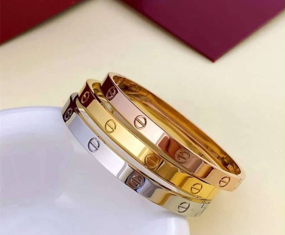 Stainless bracelet