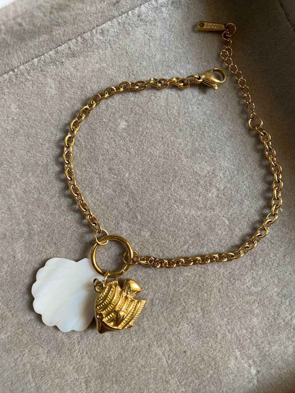 Stainless bracelet