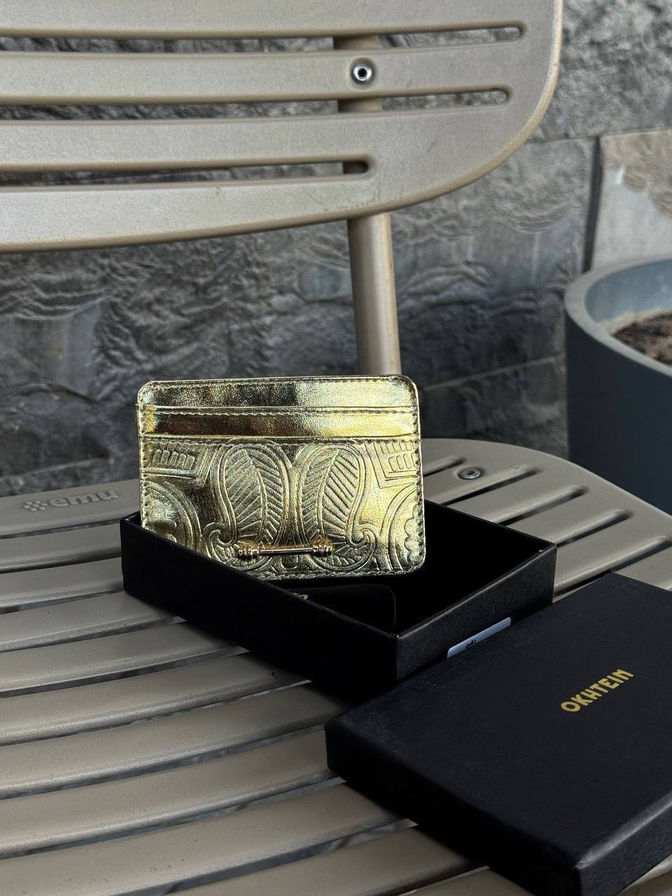 Card holder okhtein